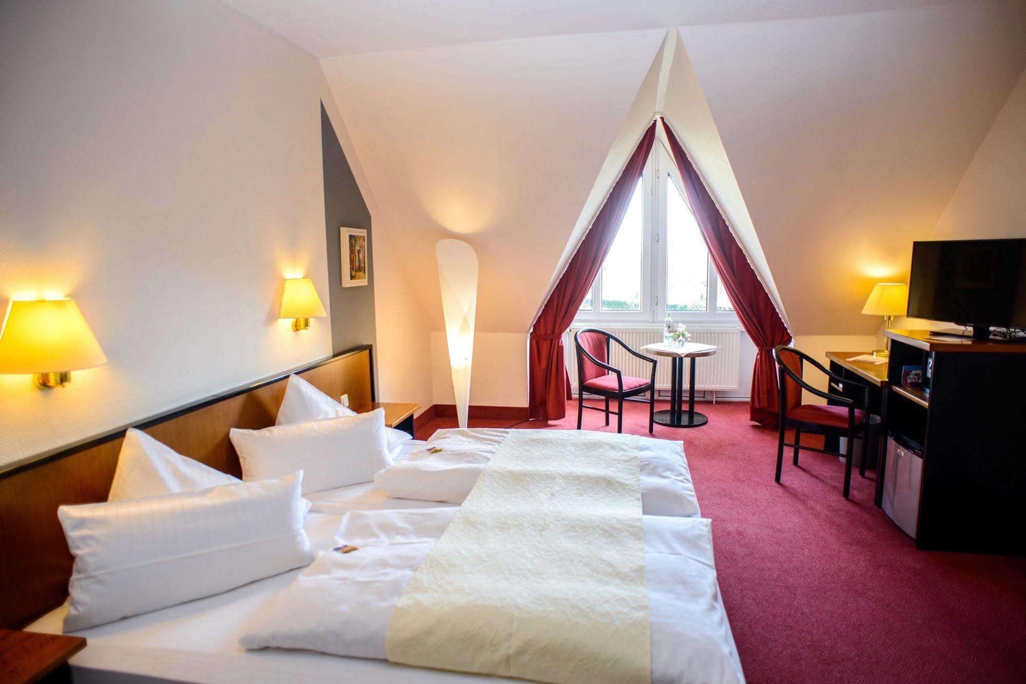 City Hotel Aschersleben Exterior photo
