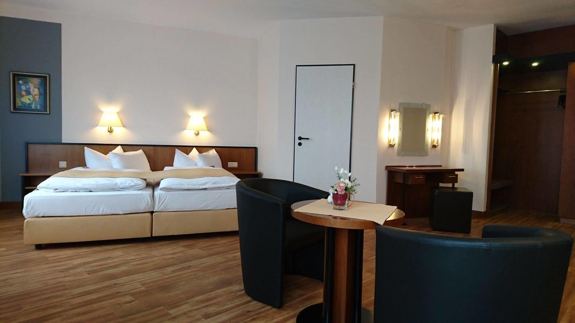 City Hotel Aschersleben Exterior photo